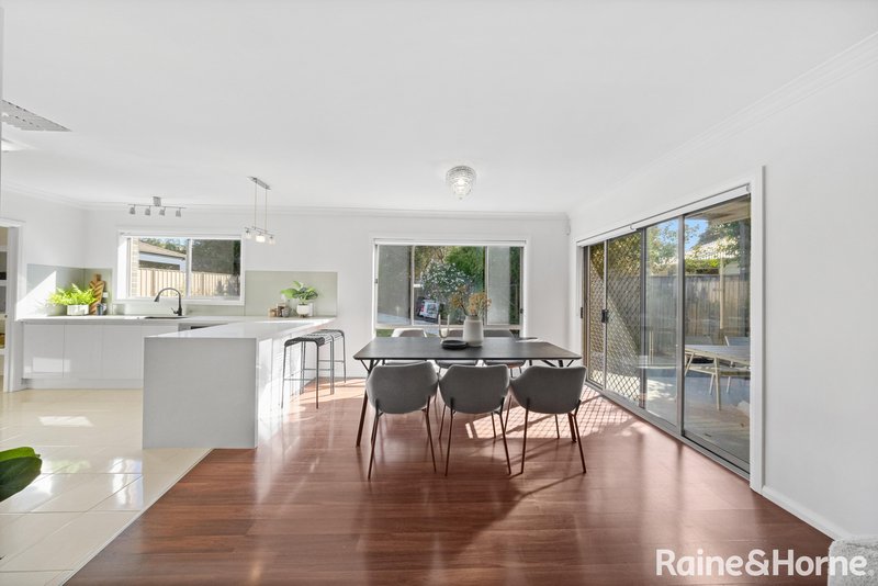 Photo - 4 Deakin Grove, Burnside Heights VIC 3023 - Image 6