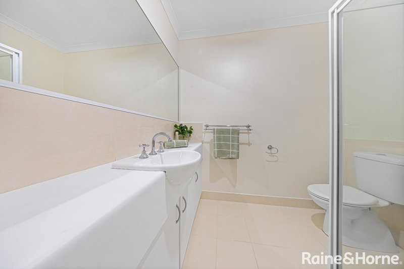 Photo - 4 Deakin Grove, Burnside Heights VIC 3023 - Image 12