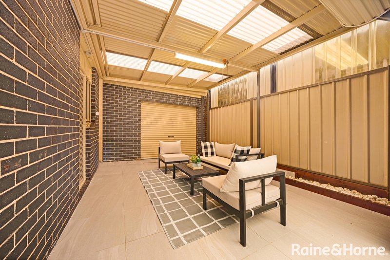 Photo - 4 Deakin Grove, Burnside Heights VIC 3023 - Image 16