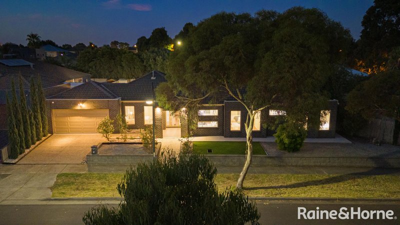 Photo - 4 Deakin Grove, Burnside Heights VIC 3023 - Image 20