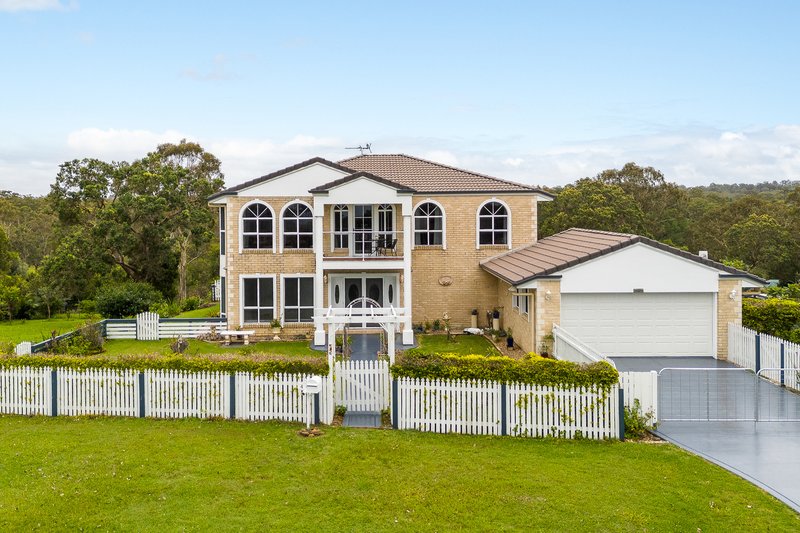 4 Dean Drive, Ocean View QLD 4521