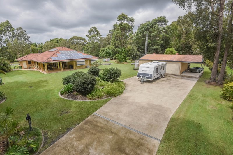 Photo - 4 Dela Court, Cooroibah QLD 4565 - Image 2