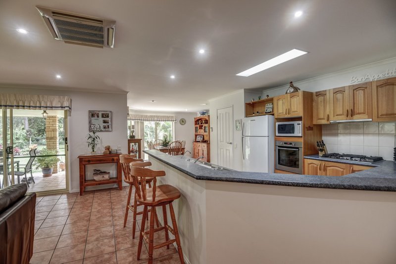 Photo - 4 Dela Court, Cooroibah QLD 4565 - Image 3