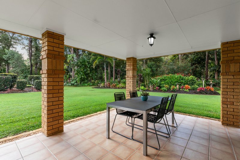 Photo - 4 Dela Court, Cooroibah QLD 4565 - Image 2
