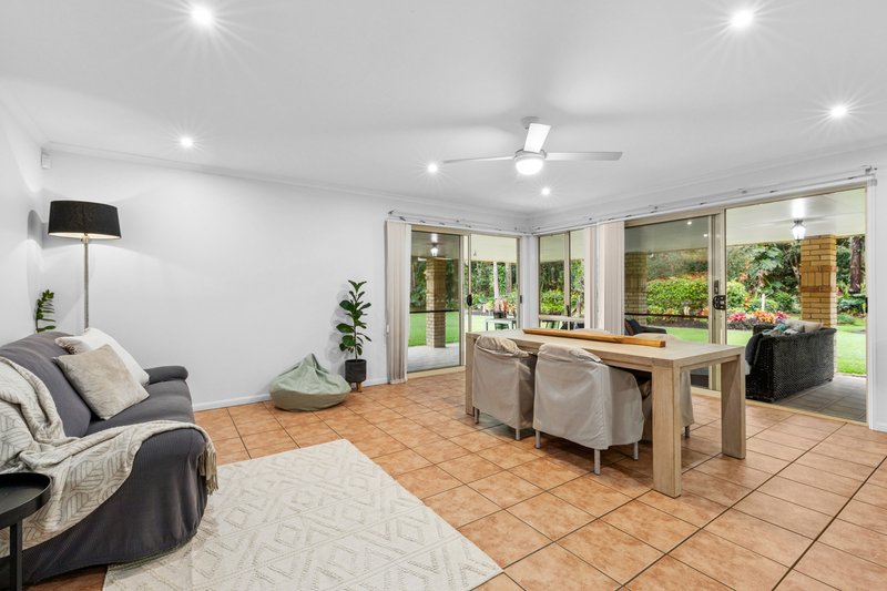 Photo - 4 Dela Court, Cooroibah QLD 4565 - Image 4