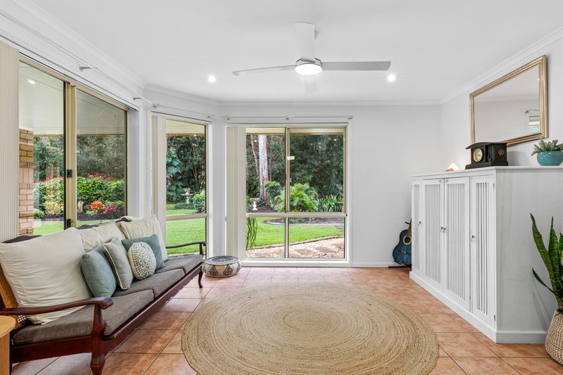 Photo - 4 Dela Court, Cooroibah QLD 4565 - Image 5