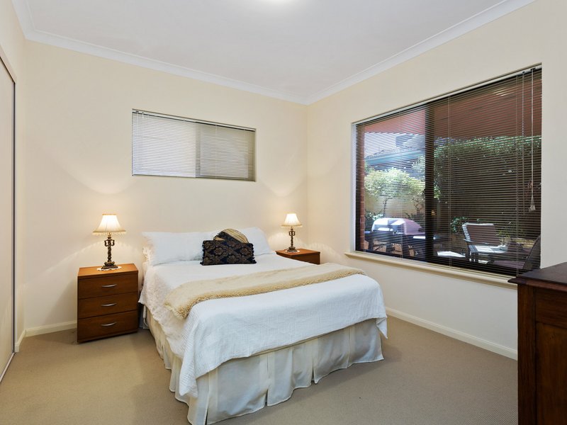 Photo - 4 Delamere Lane, Beaconsfield WA 6162 - Image 7