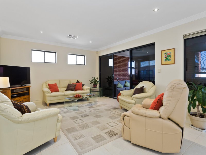 Photo - 4 Delamere Lane, Beaconsfield WA 6162 - Image 20