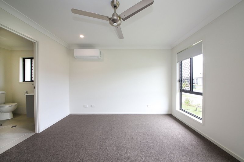 Photo - 4 Delaway Street, Chambers Flat QLD 4133 - Image 2