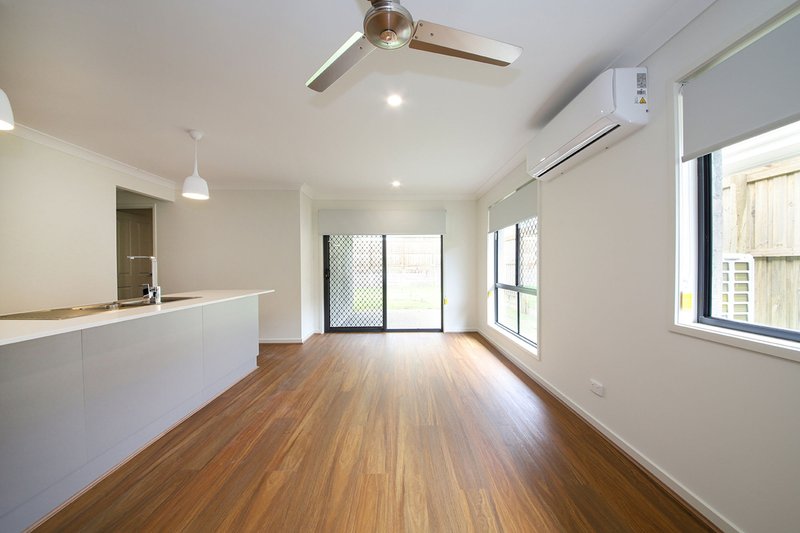 Photo - 4 Delaway Street, Chambers Flat QLD 4133 - Image 6