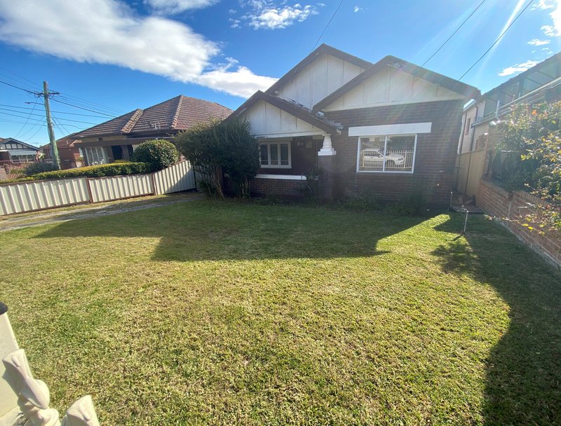 Photo - 4 Dellwood Ave , Earlwood NSW 2206 - Image 6
