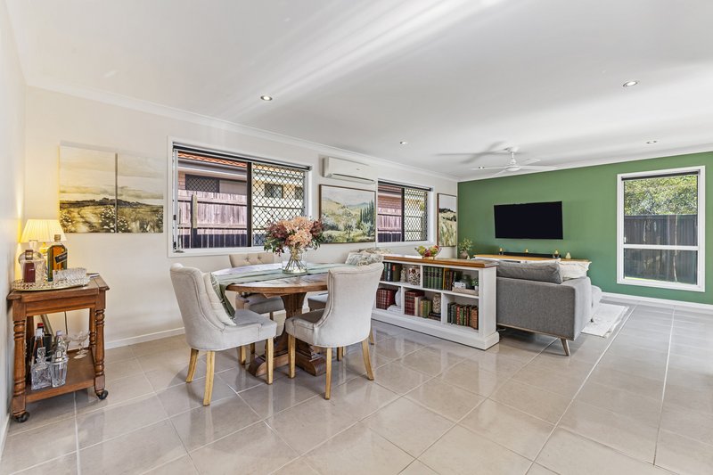Photo - 4 Denham Crescent, North Lakes QLD 4509 - Image 6