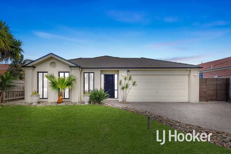 4 Dennis Close, Lynbrook VIC 3975