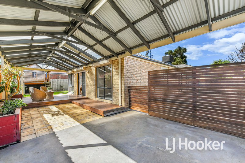 Photo - 4 Dennis Close, Lynbrook VIC 3975 - Image 16