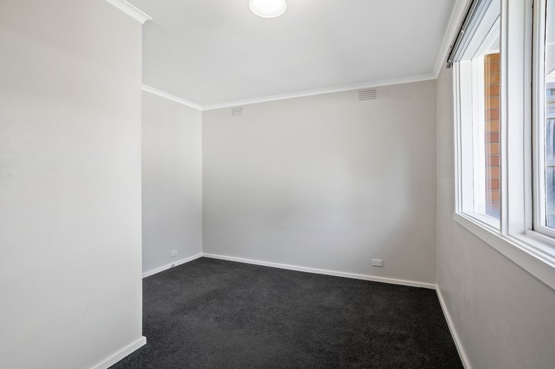 Photo - 4 Dennis Street, Croydon VIC 3136 - Image 8