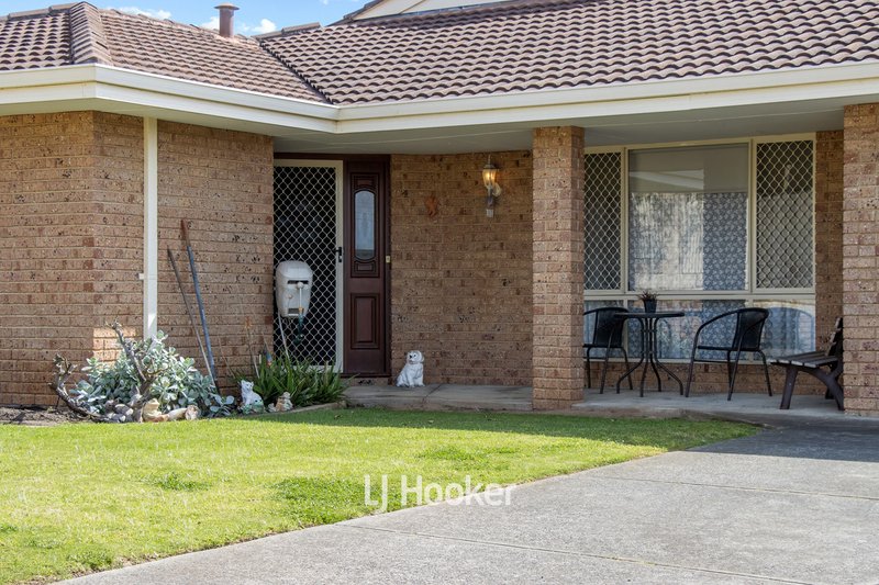 Photo - 4 Dermer Place, Usher WA 6230 - Image 3