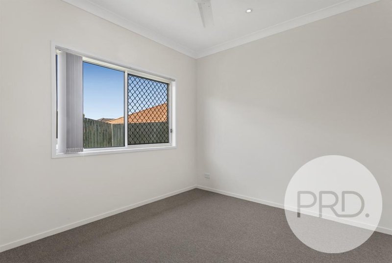 Photo - 4 Derwent Street, Murrumba Downs QLD 4503 - Image 8