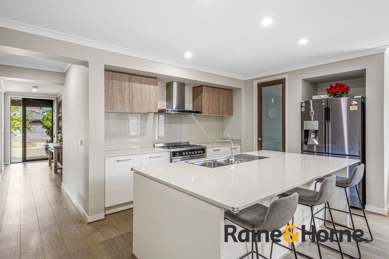 Photo - 4 Destiny Drive, Cranbourne North VIC 3977 - Image 5