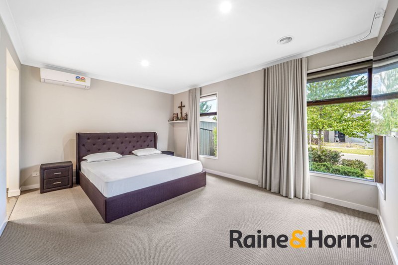 Photo - 4 Destiny Drive, Cranbourne North VIC 3977 - Image 11