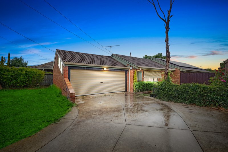 4 Devlin Drive, Hoppers Crossing VIC 3029