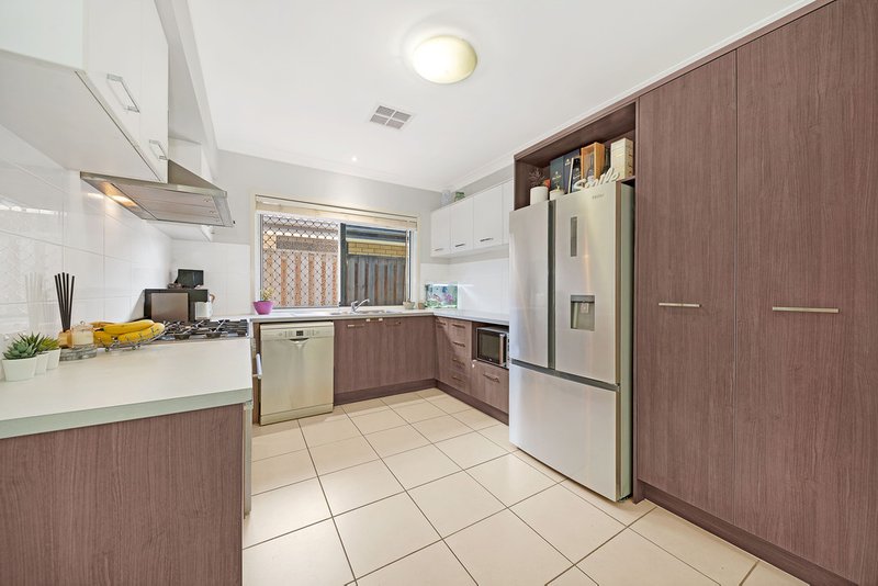 Photo - 4 Diamantina Crescent, Fitzgibbon QLD 4018 - Image 4