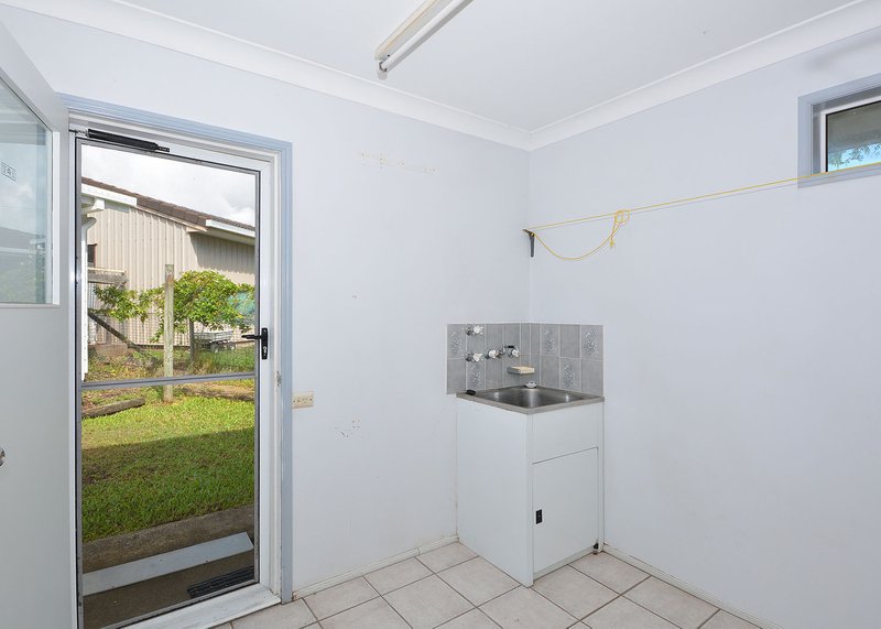 Photo - 4 Diana Place, Urangan QLD 4655 - Image 12