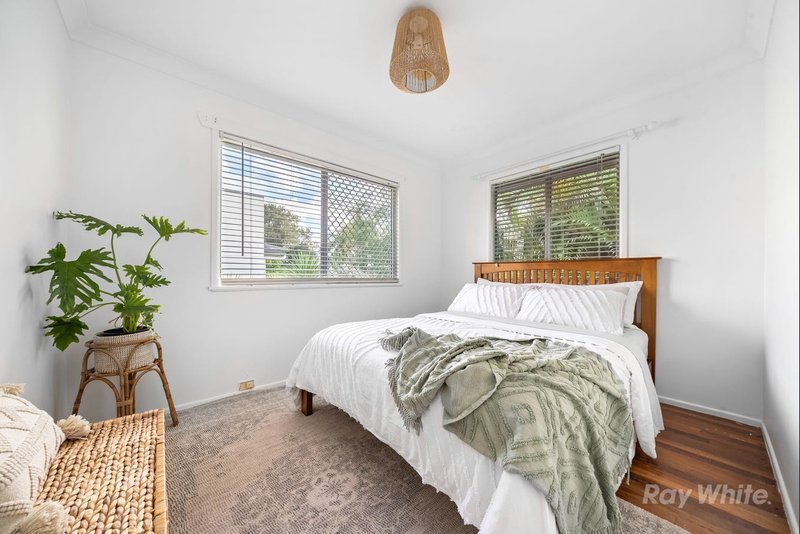 Photo - 4 Diana Street, Underwood QLD 4119 - Image 8