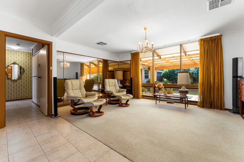 Photo - 4 Diane Place, Grange SA 5022 - Image 3