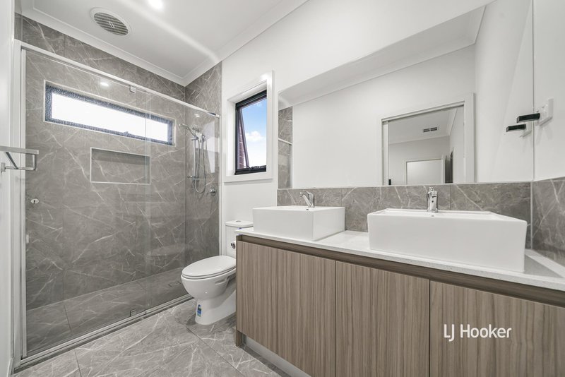 Photo - 4 Dixon Street, Deanside VIC 3336 - Image 3