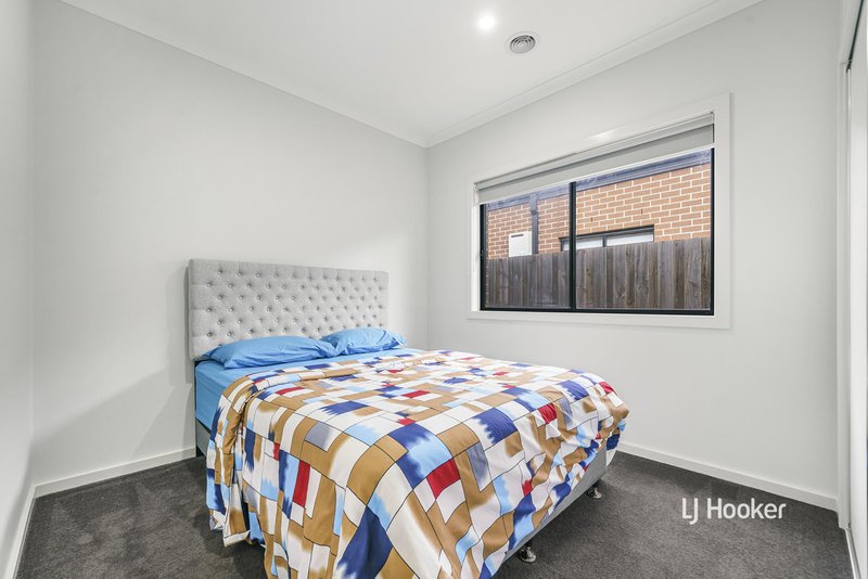 Photo - 4 Dixon Street, Deanside VIC 3336 - Image 4