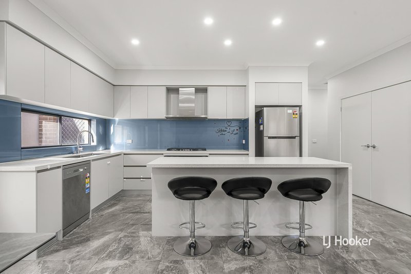 Photo - 4 Dixon Street, Deanside VIC 3336 - Image 6