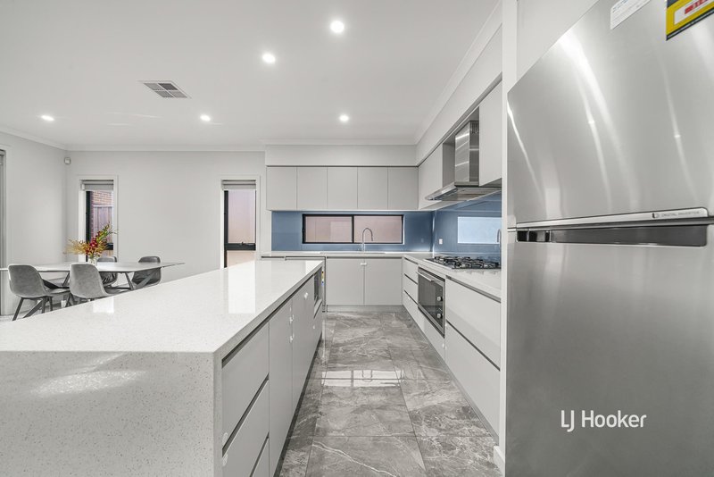 Photo - 4 Dixon Street, Deanside VIC 3336 - Image 8