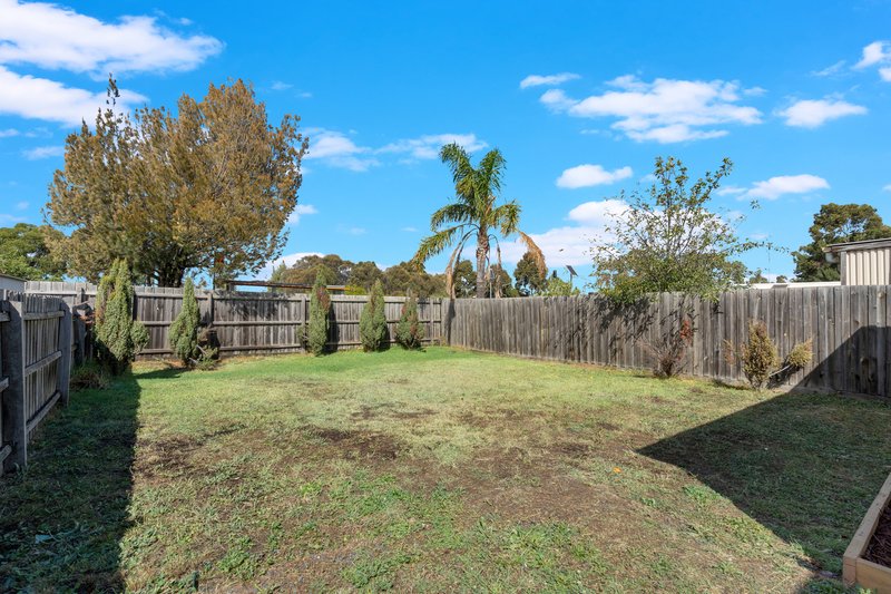 Photo - 4 Dodd Place, Roxburgh Park VIC 3064 - Image 15