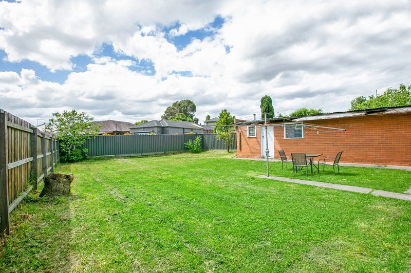 Photo - 4 Dole Avenue, Reservoir VIC 3073 - Image 10