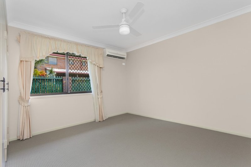 Photo - 4 Donat Close, Stafford Heights QLD 4053 - Image 14