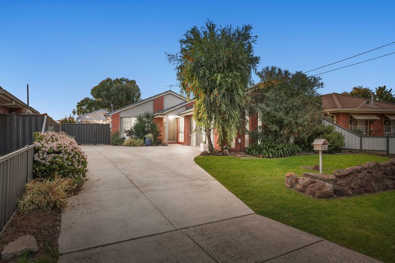 4 Dotterel Court, Werribee VIC 3030