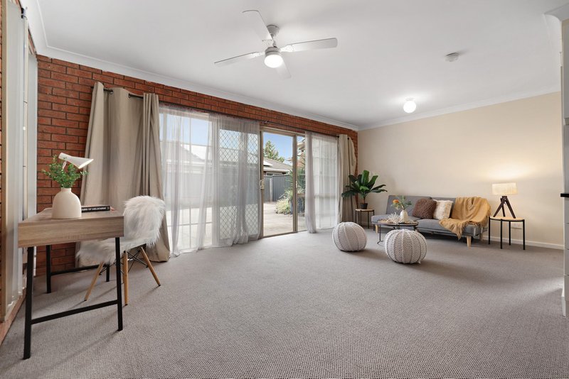 Photo - 4 Dotterel Court, Werribee VIC 3030 - Image 16