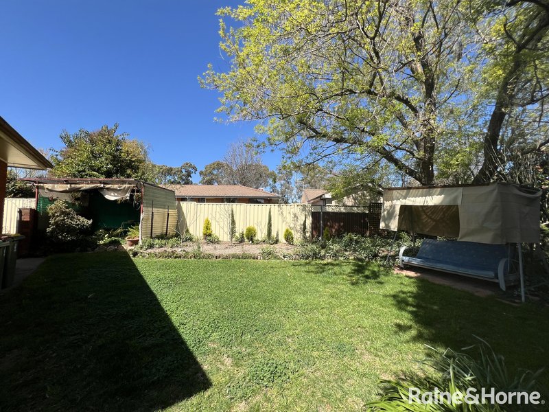 Photo - 4 Dougherty Place, Orange NSW 2800 - Image 21