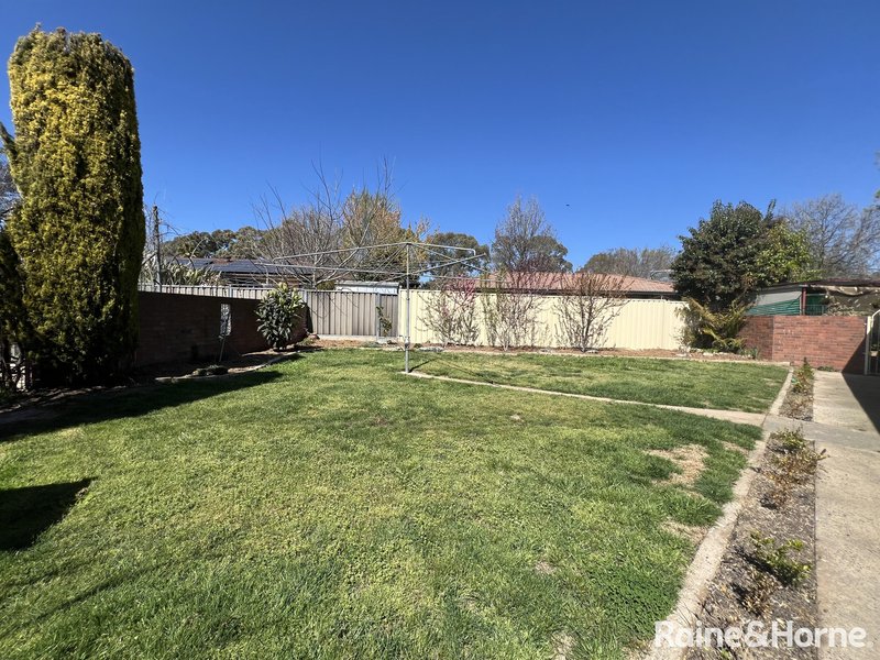 Photo - 4 Dougherty Place, Orange NSW 2800 - Image 22