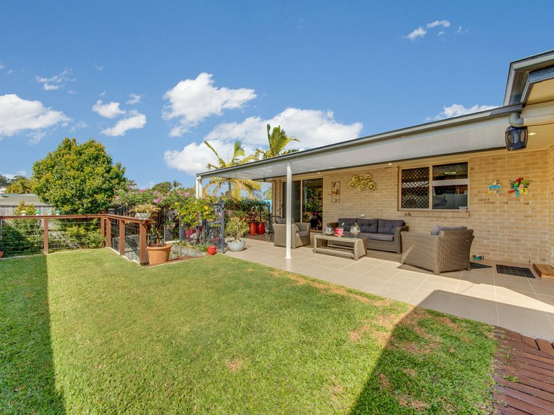 Photo - 4 Douglas Street, Tannum Sands QLD 4680 - Image 14