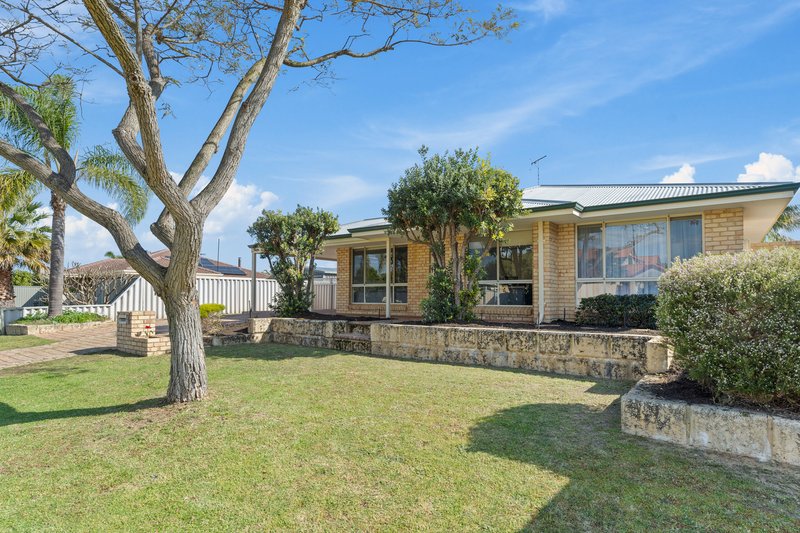 Photo - 4 Dover Street, Greenfields WA 6210 - Image 2