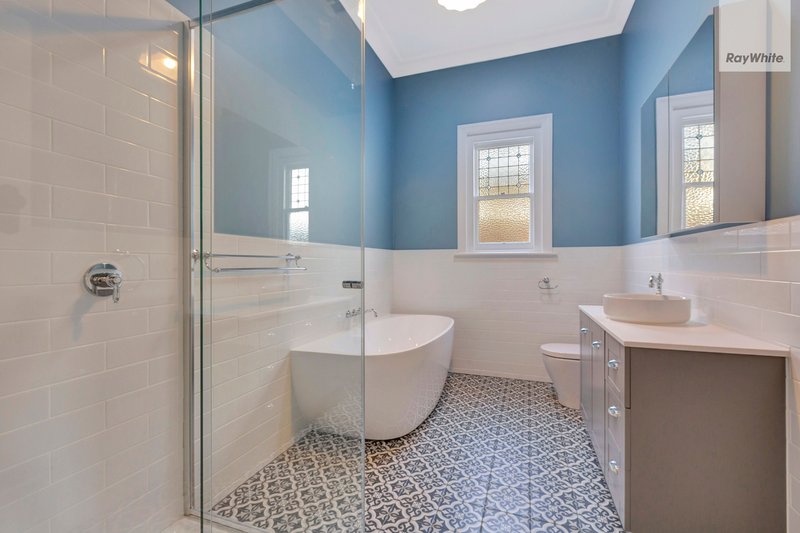 Photo - 4 Downs Street, Brunswick VIC 3056 - Image 9
