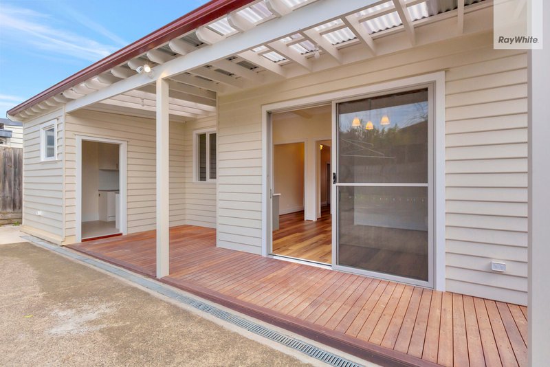 Photo - 4 Downs Street, Brunswick VIC 3056 - Image 11