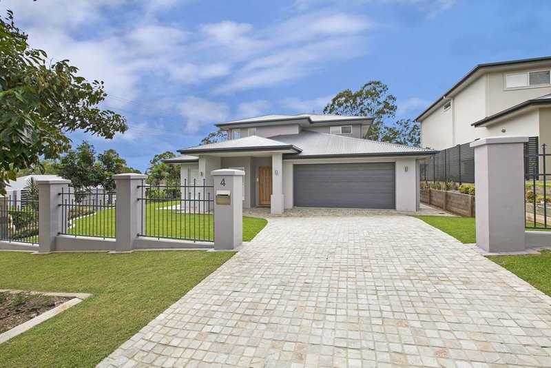 4 Dress Circle Court, Bridgeman Downs QLD 4035