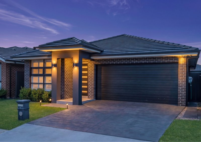 Photo - 4 Driftway Street, Austral NSW 2179 - Image 2