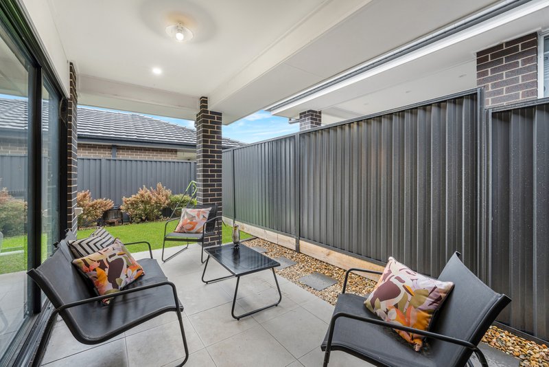 Photo - 4 Driftway Street, Austral NSW 2179 - Image 8
