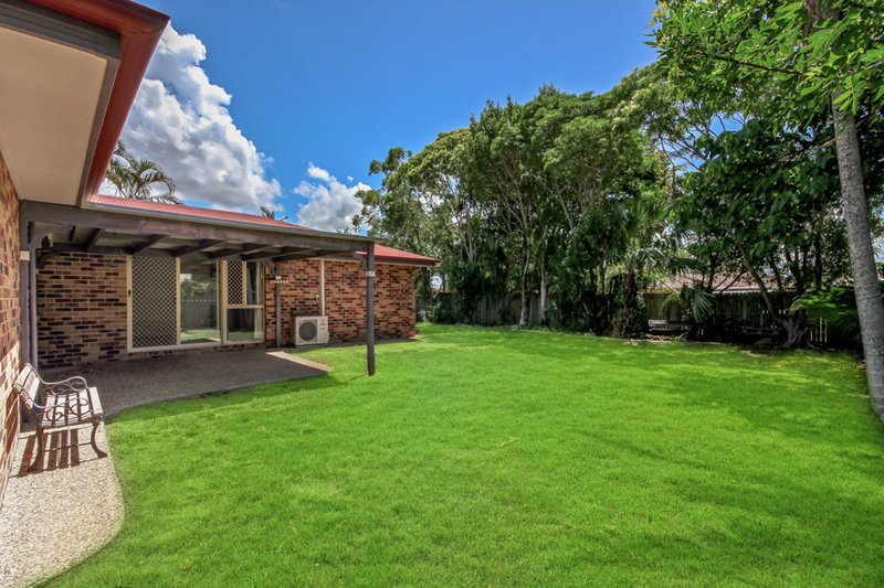 Photo - 4 Dufay Court, Burpengary QLD 4505 - Image 16