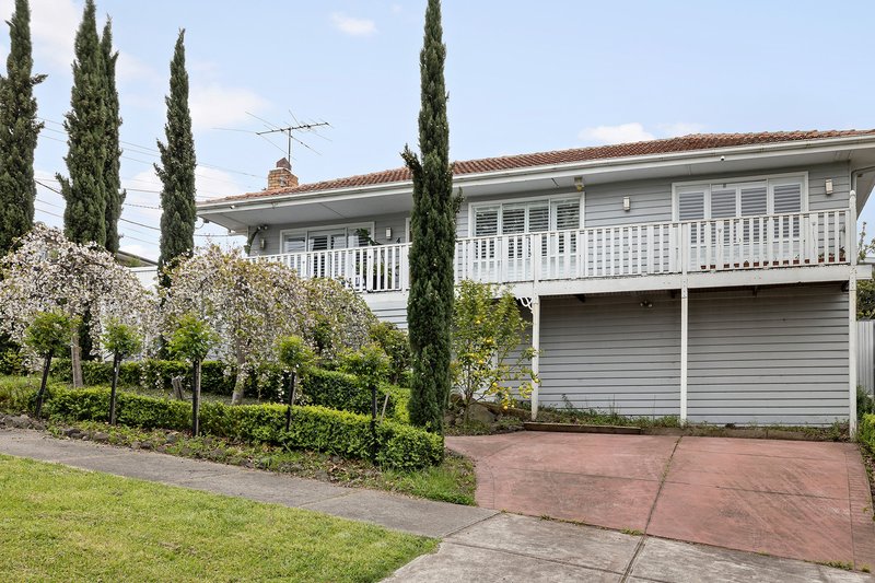 4 Duke Street, Avondale Heights VIC 3034