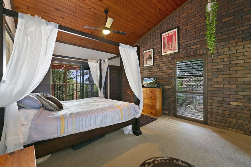 Photo - 4 Dulcie Drive, Burleigh Heads QLD 4220 - Image 12