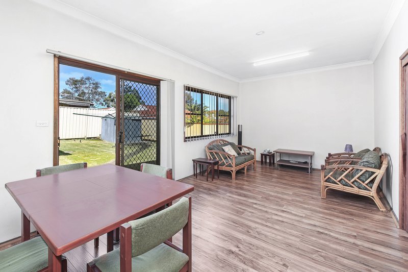 Photo - 4 Dunbar Avenue, Regents Park NSW 2143 - Image 5